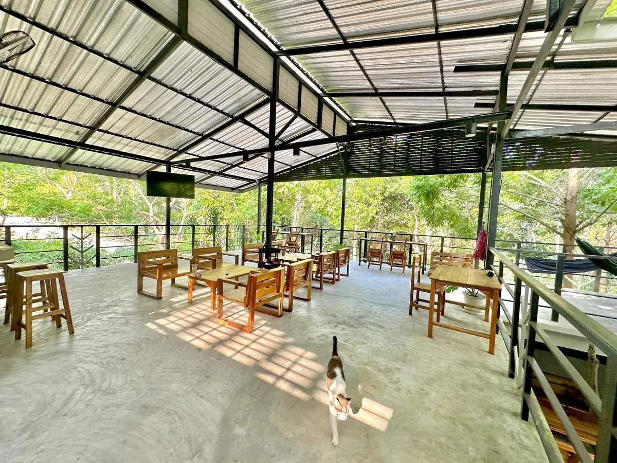 Live In Leaf Koh Tao Hostel